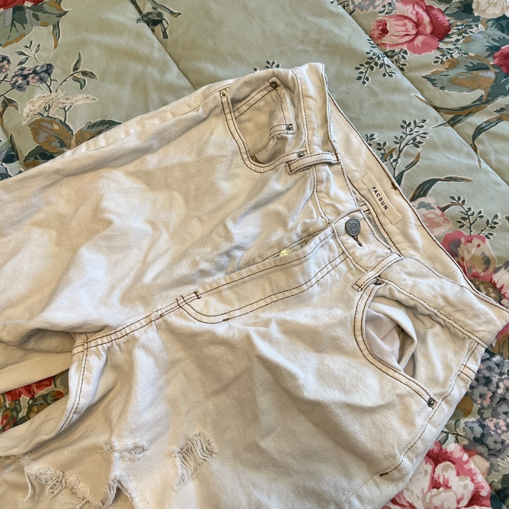 Jeans - Picture 5 of 5